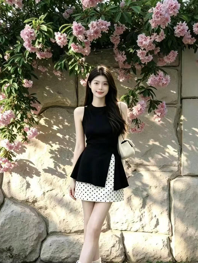 Black Sleeveless Bow Tie Split Vest and Mesh Polka Dot Skirt Two-Piece Set for Women Summer - Image 4