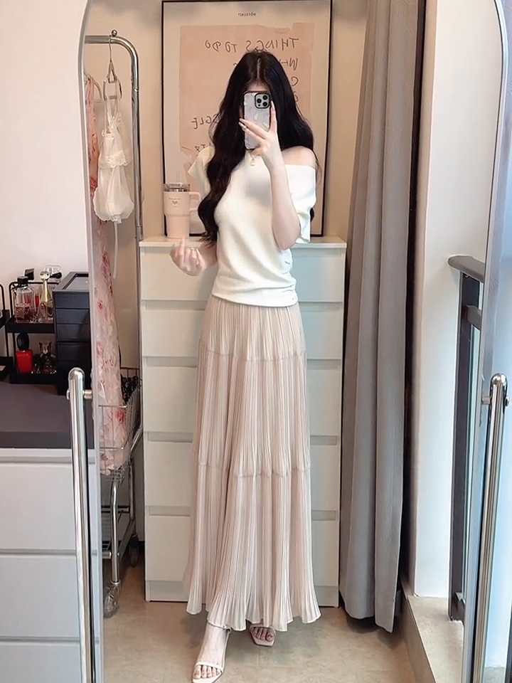 Off-Shoulder Short-Sleeve T-Shirt and Skirt Two-Piece Set for Women Summer - Image 4
