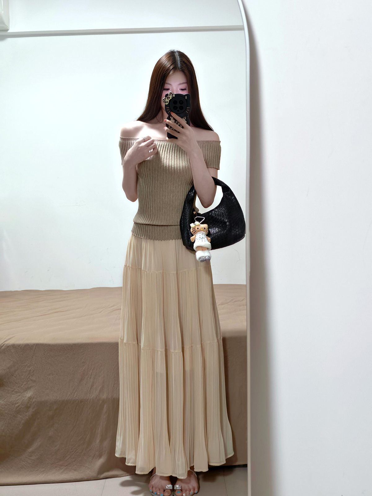 One-Shoulder Knit Top and A-Line Skirt Two-Piece Set - Image 2