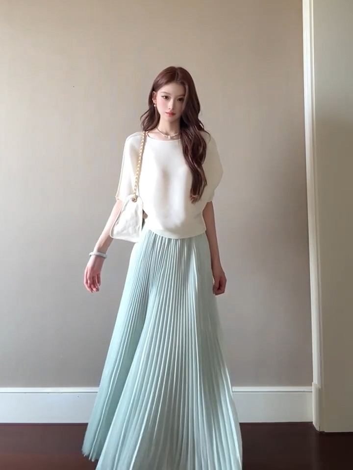 Romantic Revolution Blue Pleated Midi Skirt Set for Women with Elastic Waist