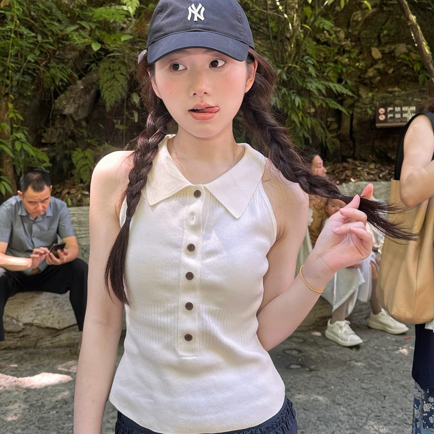 Korean Style Apricot Polo Collar Knit Sleeveless Camisole Tank Top for Women Summer Wear - Image 5