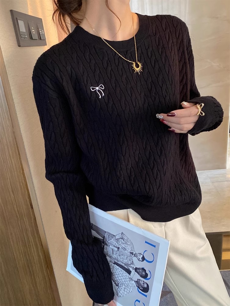 Yellow Low Round Neck Knit Sweater Women Autumn Base Layer 2026 New Style Small Fragrance Top Embroidered Long Sleeve Base Shirt - Image 3
