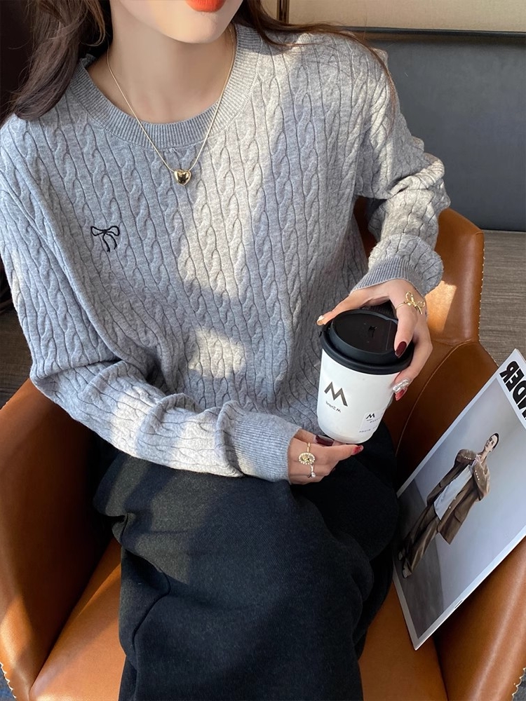 Yellow Low Round Neck Knit Sweater Women Autumn Base Layer 2026 New Style Small Fragrance Top Embroidered Long Sleeve Base Shirt - Image 4
