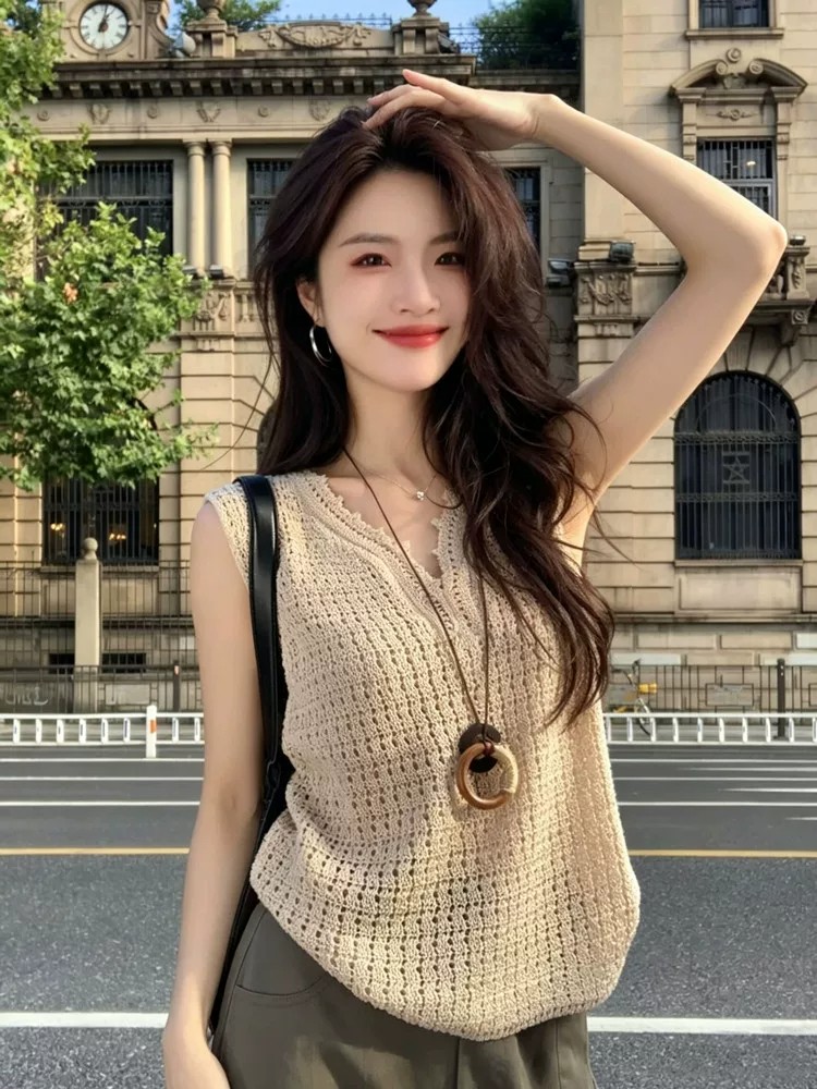 Women's Sleeveless Cutout Tank Top - Oatmeal Knit Camisole - Image 2